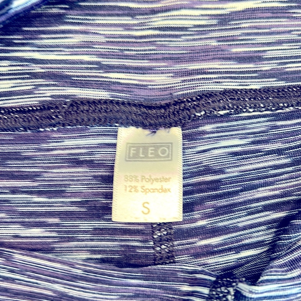 FLEO size small shorts
CrossFit - Picture 3 of 3